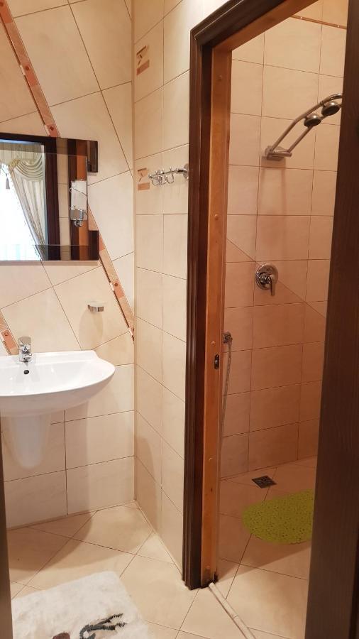 Hotel Ceasar Mykolaiv Habitación foto